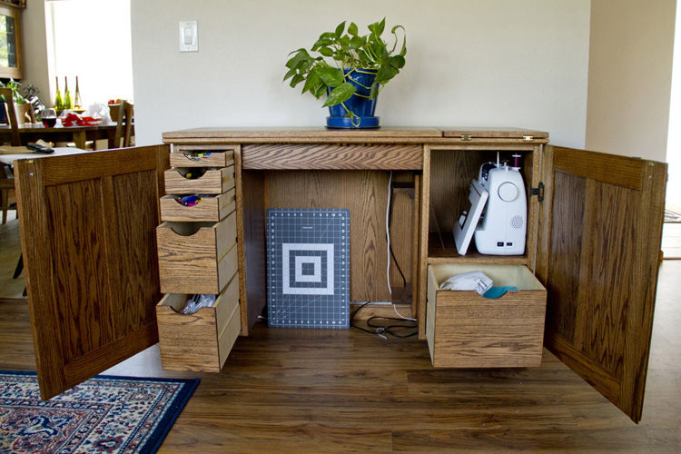 Amazing Sewing Table!